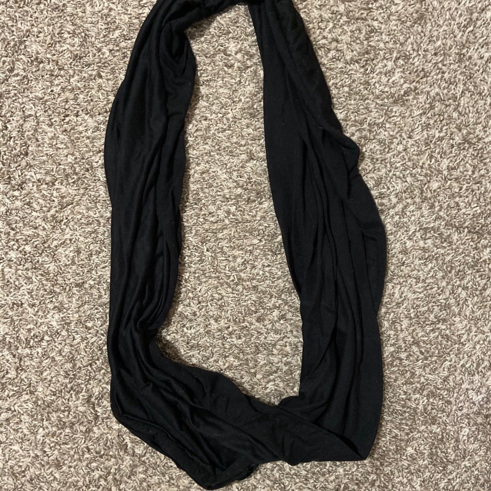 Black Scarf